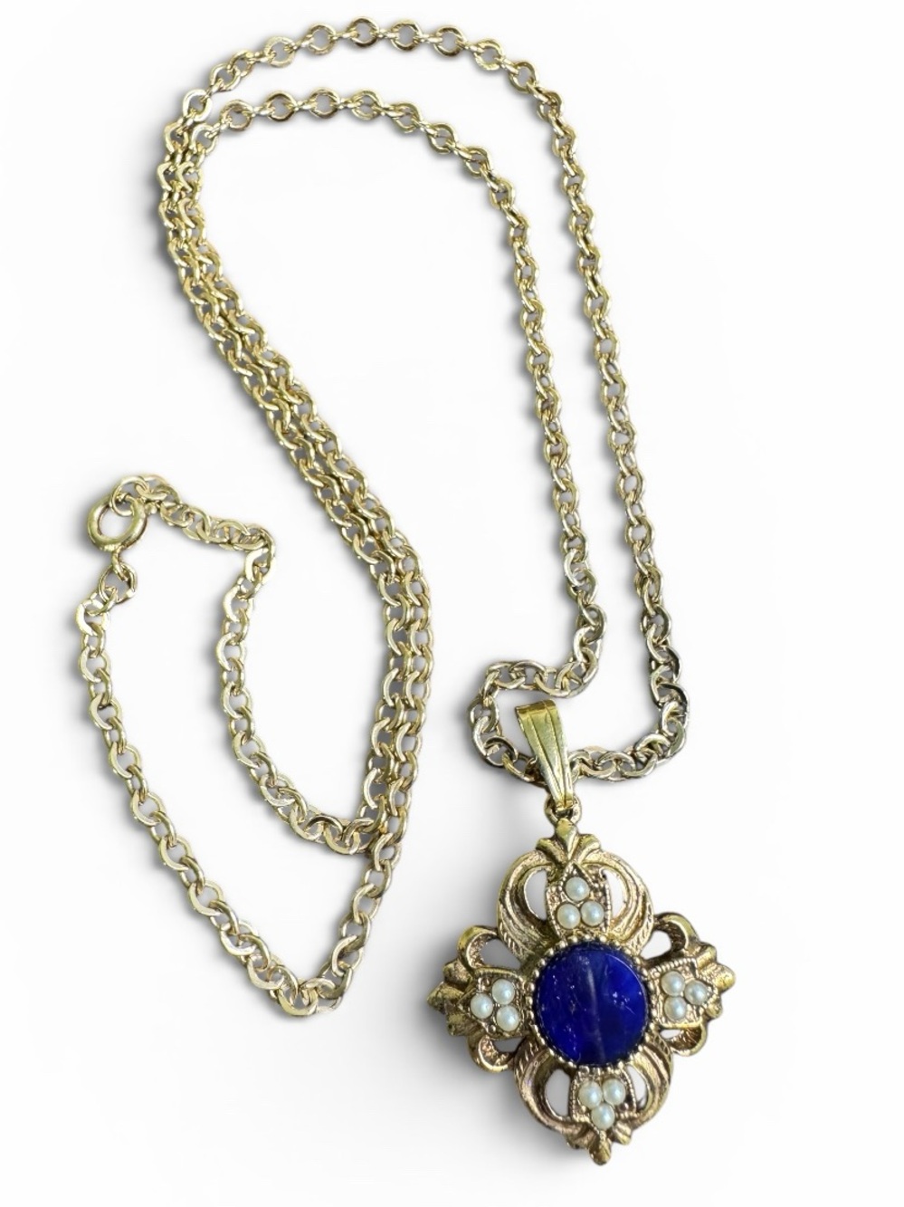 Avon Victorian Collection Gold-Tone Faux Lapis Pendant Necklace Pearl Accents